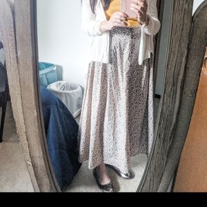 H & M Elastic button down floral midi skirt